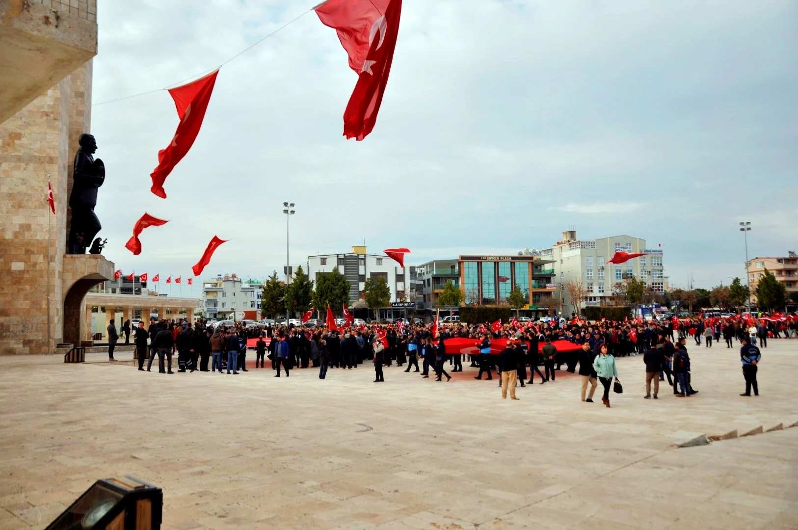 Didimde İdlib Şehitleri İçin Saygı Yürüyüşü Yapıldı