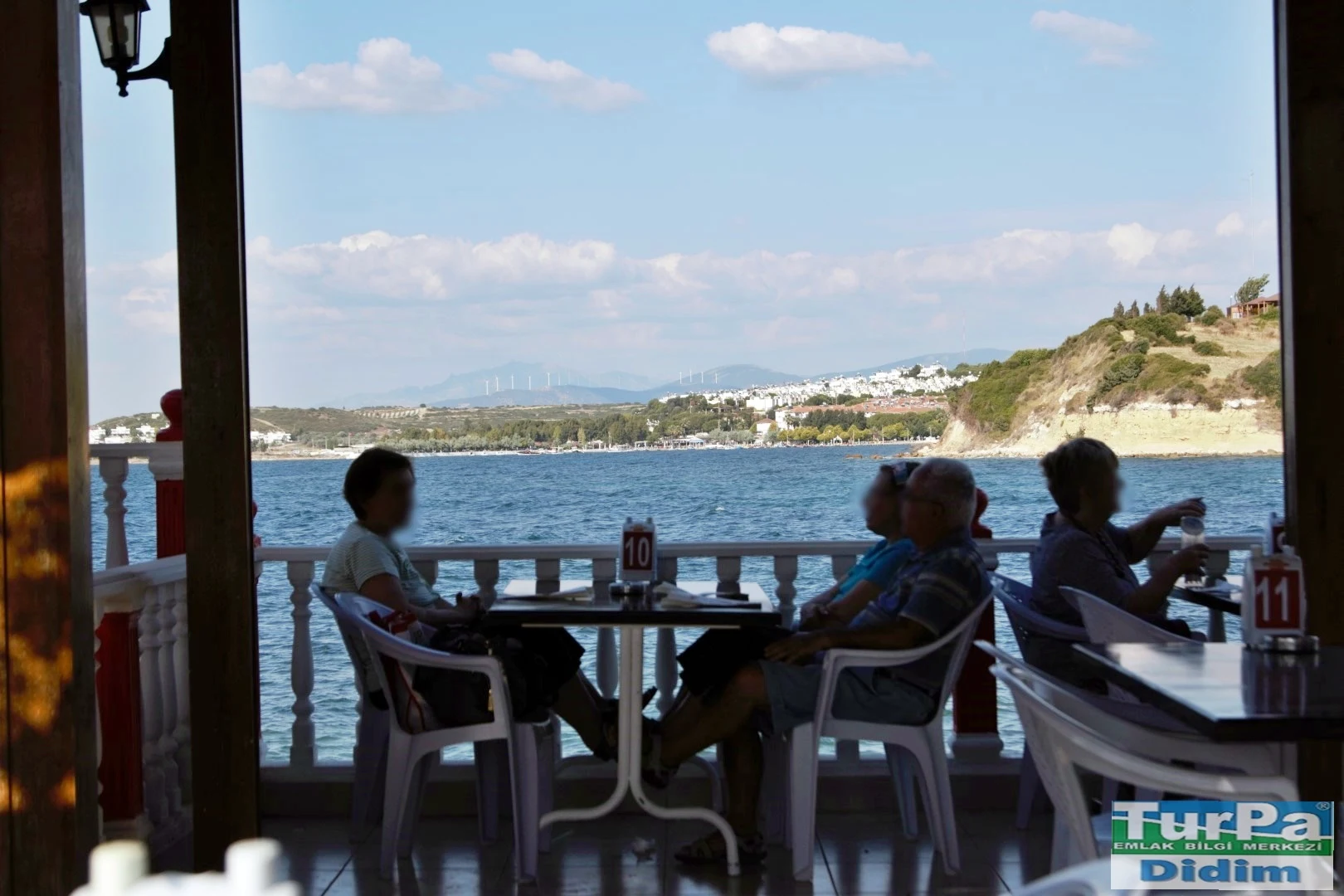 Didimde Deniz Manzarası Eşliğinde Akşam Yemeği