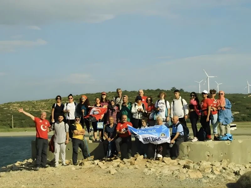 Didim’den Sığacık ve Azmak Koyu’na Doğa Yürüyüşü