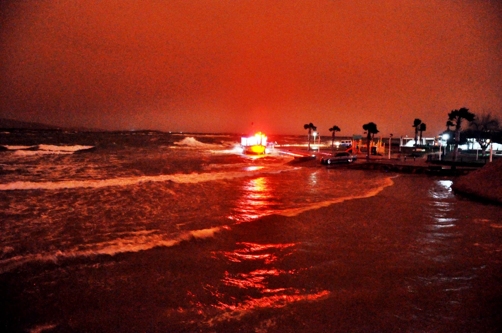 Altınkumda deniz dalgalandıkca dalgalandı (5)
