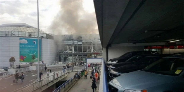 Brüksel'de art arda üç terör saldırısı; en az 34 ölü, 230'un üzerinde yaralı!