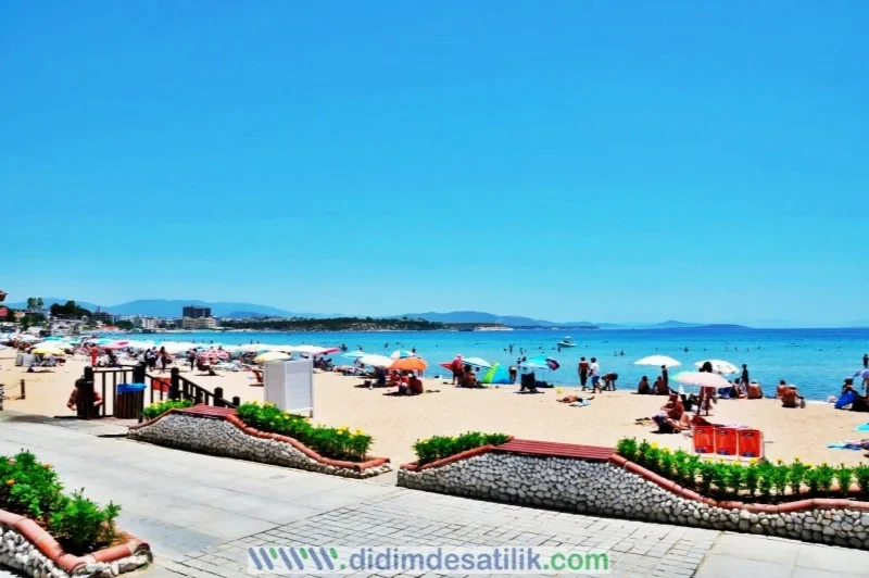 Didim' in 13 plajı Mavi Bayrak Aldı.
