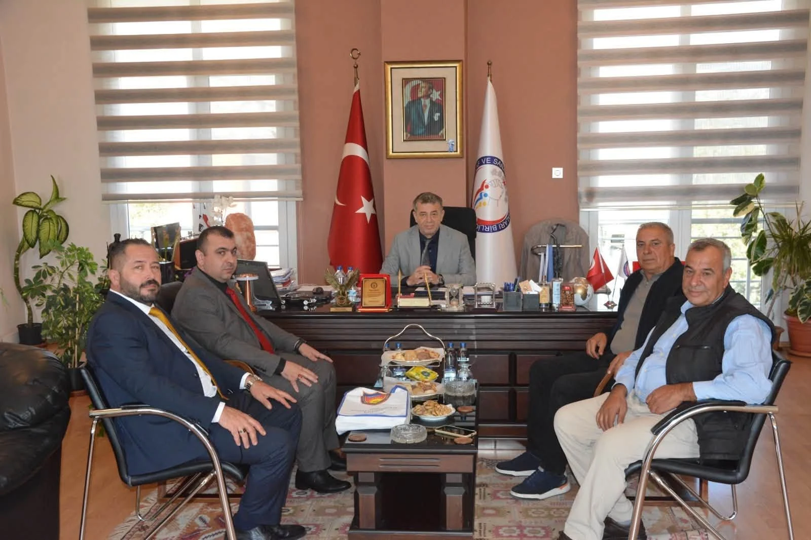Didim Soforler Odasindan Ayesob Baskani Kunkcuye Ziyaret 701844 8E0A61