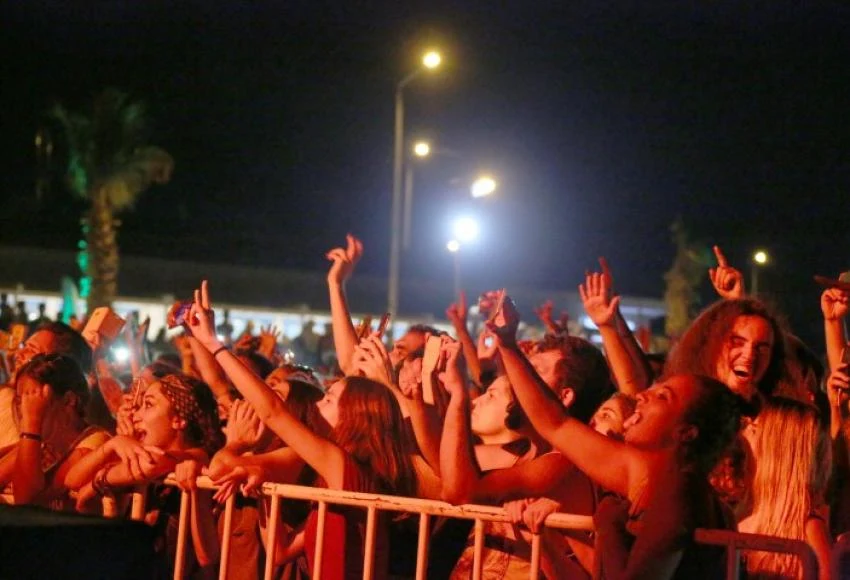 Didim  Akbükte Ve Akköyde Yaz Konserleri