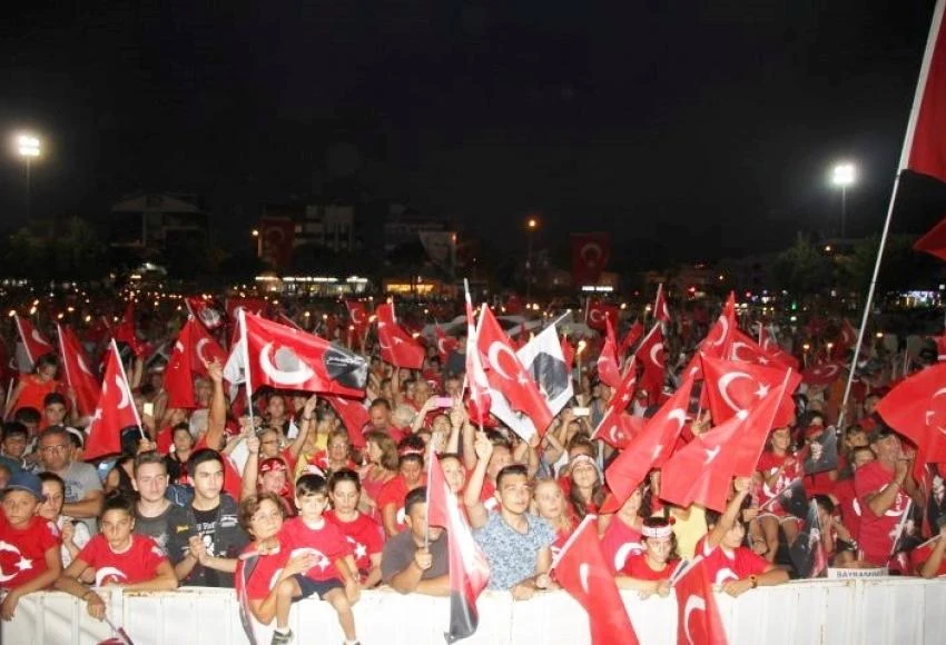 30 Ağustos Zafer Bayramı Coşkusu Meydanda Kutlandı