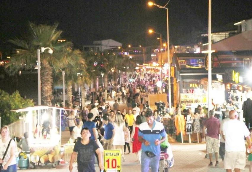 Didim Altınkum Geceleri Kıpır Kıpır