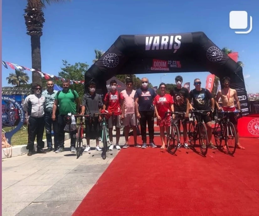 Didim Triatlon Yarışları: Deniz, Bisiklet ve Koşunun Muhteşem Buluşması