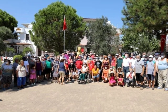Başkan Atabay, Atatürk büstünün açılışını gerçekleştirdi