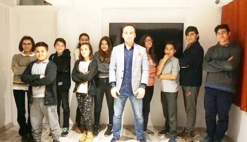 Didimde Sevgili Doktor Oyunu Sahne Alacak