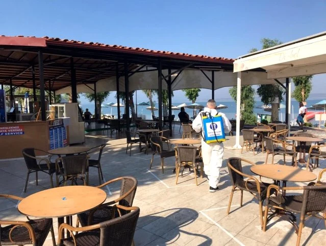 Akbük'te Dezenfekte çalışmaları devam ediyor