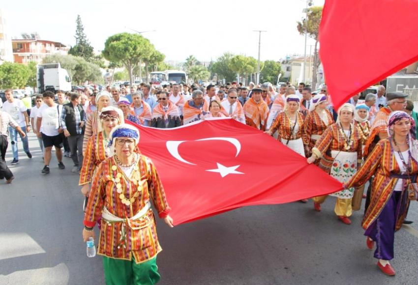 Zeytin Festivali Kortej Yürüyüşü İle Başladı